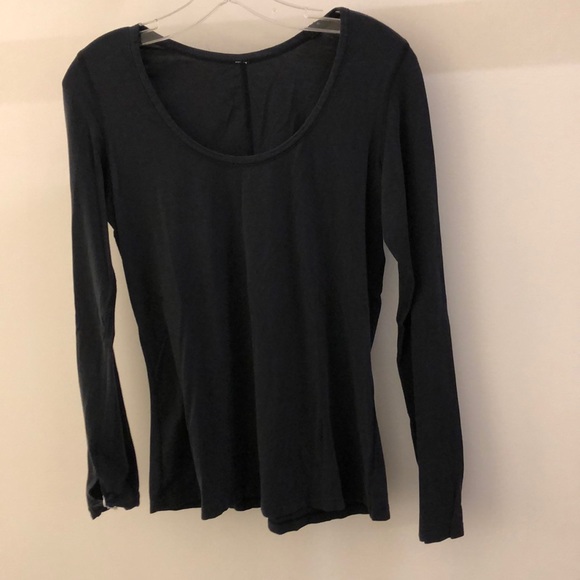 lululemon athletica Tops - Lululemon black LS top, sz 4, 68082 lululemon athletica Tops - Lululemon black LS top, sz 4, 68082